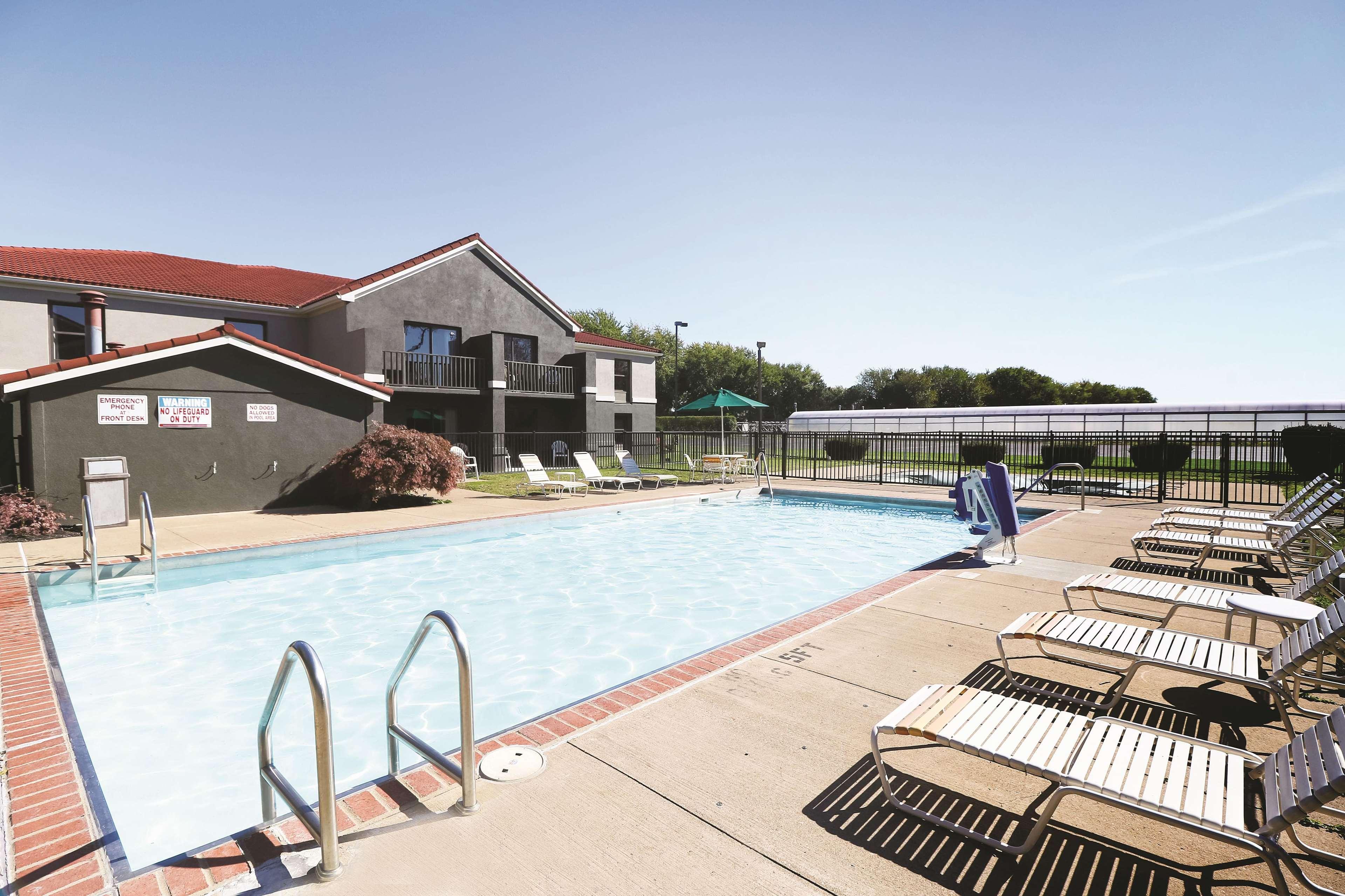La Quinta Inn By Wyndham Sandusky Near Cedar Point Eksteriør bilde
