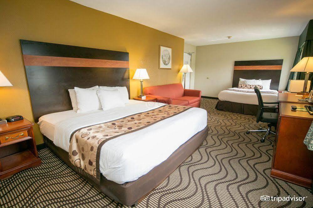 La Quinta Inn By Wyndham Sandusky Near Cedar Point Eksteriør bilde