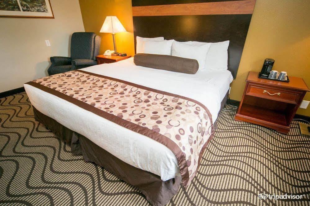 La Quinta Inn By Wyndham Sandusky Near Cedar Point Eksteriør bilde